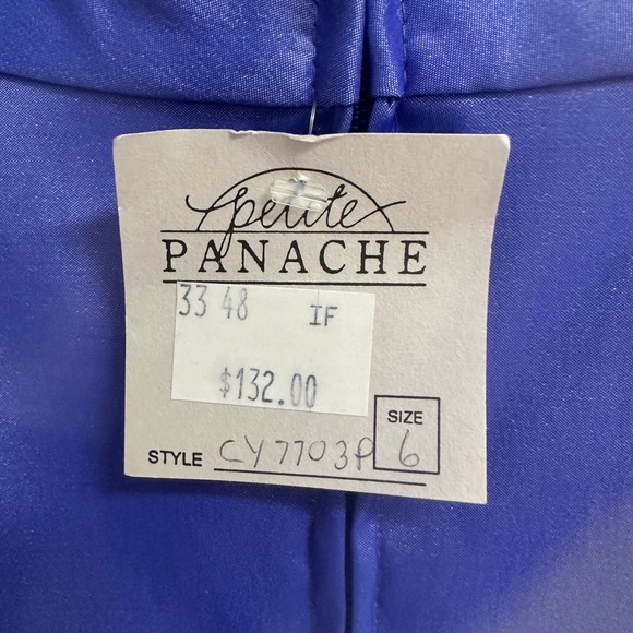 Vintage Tadashi Petite Shirred Sleeveless Top - Picture 2 of 5